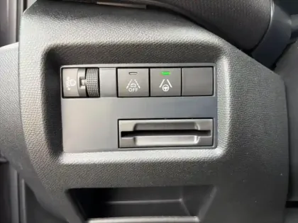 Photo 10 Citroën C5 aircross  1.2 Hybride 136ch MAX boite automatique