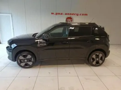 Photo 3 Fiat Grande Panda  Electrique 113ch La Prima