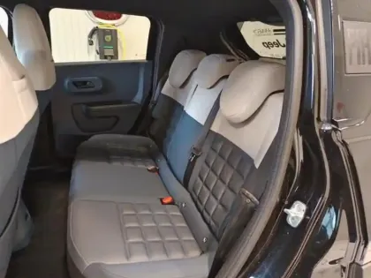 Photo 24 Fiat Grande Panda  Electrique 113ch La Prima