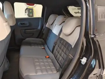 Photo 9 Fiat Grande Panda  Electrique 113ch La Prima