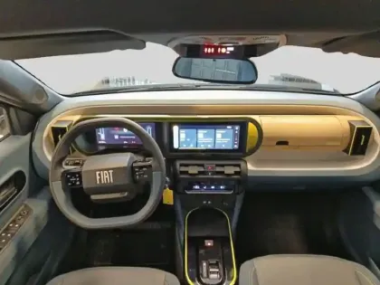 Photo 7 Fiat Grande Panda  Electrique 113ch La Prima