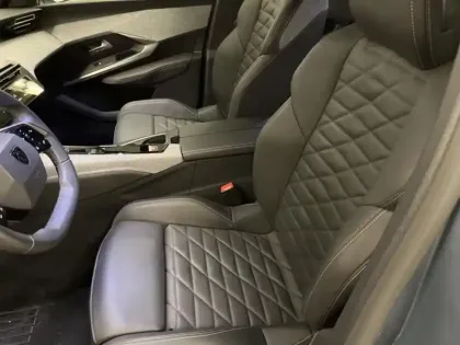 Photo 8 Peugeot 3008  Electrique 210ch Batterie 73 kWh Allure