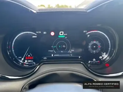 Photo 10 Alfa Romeo Tonale  1.5 Ibrida 160ch Veloce TCT