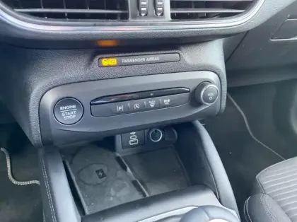 Photo 4 Ford Focus SW 1.0 Flexifuel mHEV 125ch Titanium X Business