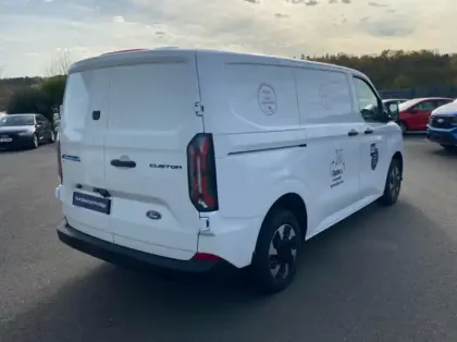 Photo 1 Ford Transit Custom Fg 320 L1H1 Electrique 160 kW 218ch Trend