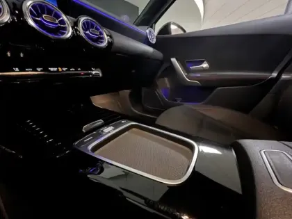 Photo 17 Mercedes Classe A 180 AMG Line