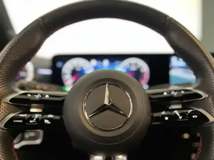 Photo 7 Mercedes Classe A 180 AMG Line