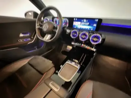 Photo 21 Mercedes Classe A 180 AMG Line