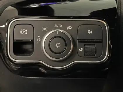 Photo 20 Mercedes Classe A 180 AMG Line