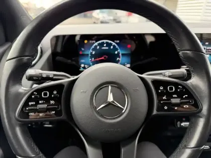 Photo 63 Mercedes Classe B 180 Style Line Edition Pack