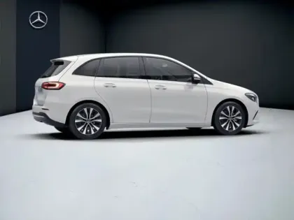 Photo 19 Mercedes Classe B 180 Style Line Edition Pack