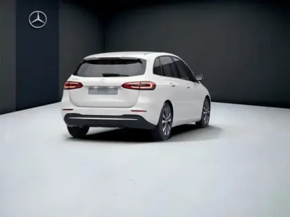 Photo 23 Mercedes Classe B 180 Style Line Edition Pack