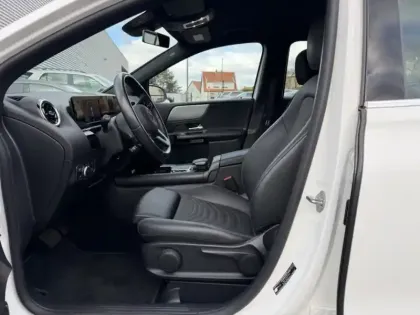 Photo 60 Mercedes Classe B 180 Style Line Edition Pack