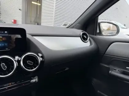 Photo 67 Mercedes Classe B 180 Style Line Edition Pack