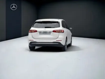 Photo 24 Mercedes Classe B 180 Style Line Edition Pack