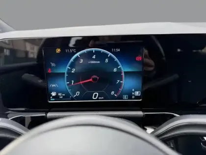 Photo 71 Mercedes Classe B 180 Style Line Edition Pack