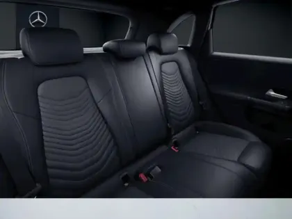 Photo 8 Mercedes Classe B 180 Style Line Edition Pack