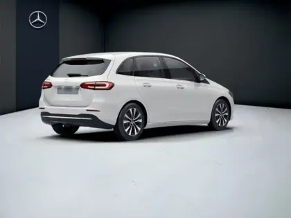 Photo 4 Mercedes Classe B 180 Style Line Edition Pack