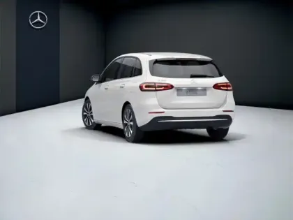 Photo 26 Mercedes Classe B 180 Style Line Edition Pack