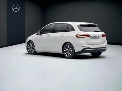 Photo 2 Mercedes Classe B 180 Style Line Edition Pack