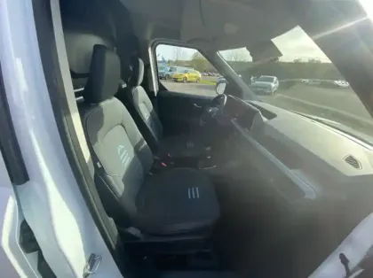 Photo 22 Ford Transit Courier Fourgonnette 1.5 EcoBlue 100ch Active