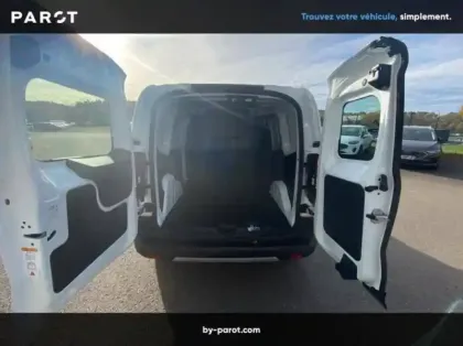 Photo 34 Ford Transit Courier Fourgon Nouveau FGN 1.5 ECOBLUE 100 BVM6 ACTIVE