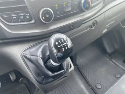 Photo 7 Ford Transit Custom Fg 300 L2H2 2.0 EcoBlue 130 Trend Business 7cv