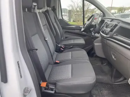 Photo 22 Ford Transit Custom Fg 300 L2H2 2.0 EcoBlue 130 Trend Business 7cv