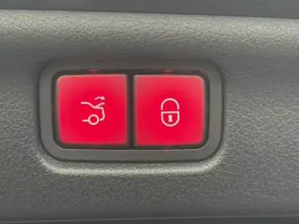 Photo 17 Mercedes Classe C Berline 200 AMG line