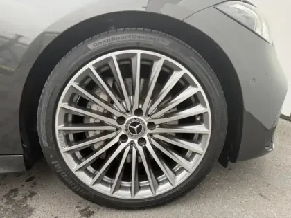 Photo 8 Mercedes Classe C Berline 200 AMG line