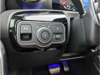 Photo 22 Mercedes Classe A 200 d AMG LINE TO SIEGES CONDUCTEUR ET PASSAGER