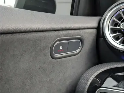 Photo 14 Mercedes Classe A 200 d AMG LINE TO SIEGES CONDUCTEUR ET PASSAGER