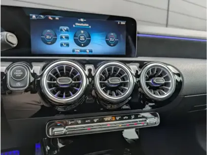 Photo 23 Mercedes Classe A 200 d AMG LINE TO SIEGES CONDUCTEUR ET PASSAGER