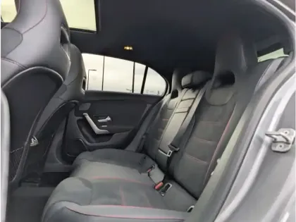 Photo 18 Mercedes Classe A 200 d AMG LINE TO SIEGES CONDUCTEUR ET PASSAGER