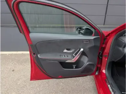 Photo 15 Mercedes Classe A 200 AMG LINE TO SIEGES CONDUCTEUR ET PASSAGER AVA