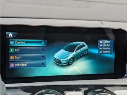 Photo 30 Mercedes Classe A 200 AMG LINE TO SIEGES CONDUCTEUR ET PASSAGER AVA