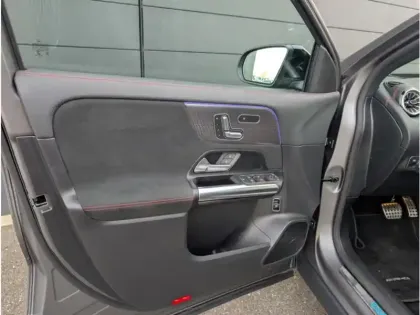 Photo 12 Mercedes EQA 350 4MATIC AMG LINE TO CAMERA 360° HUD SIEGES AVAN