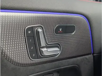 Photo 11 Mercedes EQA 350 4MATIC AMG LINE TO CAMERA 360° HUD SIEGES AVAN