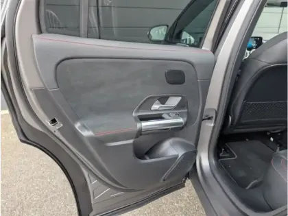 Photo 14 Mercedes EQA 350 4MATIC AMG LINE TO CAMERA 360° HUD SIEGES AVAN