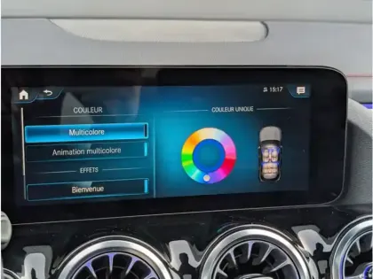 Photo 29 Mercedes EQA 350 4MATIC AMG LINE TO CAMERA 360° HUD SIEGES AVAN