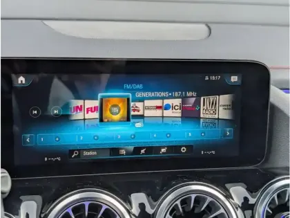 Photo 27 Mercedes EQA 350 4MATIC AMG LINE TO CAMERA 360° HUD SIEGES AVAN