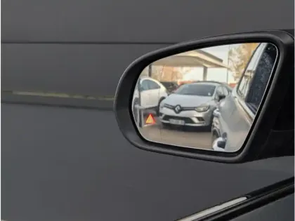 Photo 18 Mercedes EQA 350 4MATIC AMG LINE TO CAMERA 360° HUD SIEGES AVAN