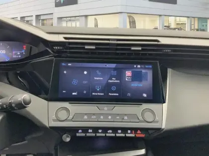 Photo 21 Peugeot 308  PureTech 130ch S&S BVM6 Active Pack