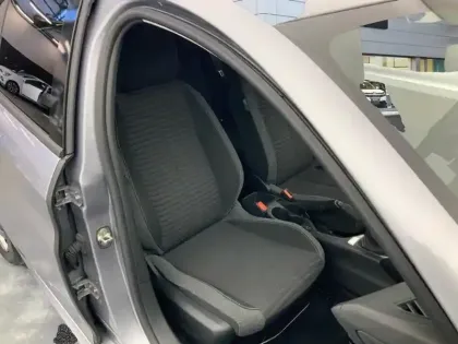 Photo 8 Peugeot 208  PureTech 100 S&S BVM6 Style