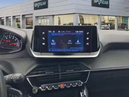 Photo 10 Peugeot 208  PureTech 100 S&S BVM6 Style