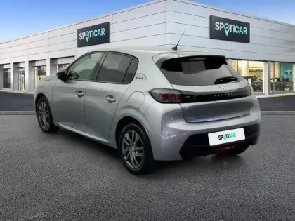 Photo 29 Peugeot 208  PureTech 100 S&S BVM6 Style