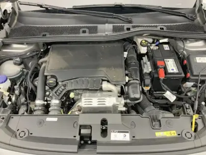 Photo 6 Peugeot 208  PureTech 100 S&S BVM6 Style