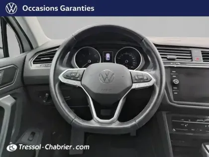 Photo 11 Volkswagen Tiguan  2.0 TDI 150ch DSG7 Life Plus