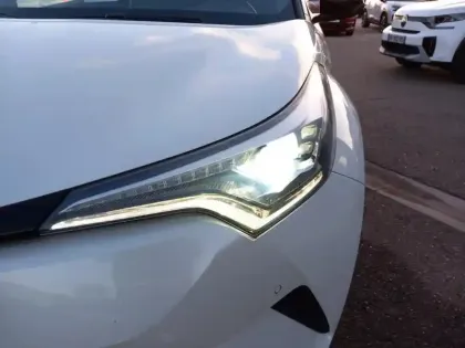 Photo 13 Toyota C-HR  Hybride 122h Collection