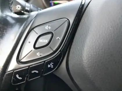 Photo 18 Toyota C-HR  Hybride 122h Collection